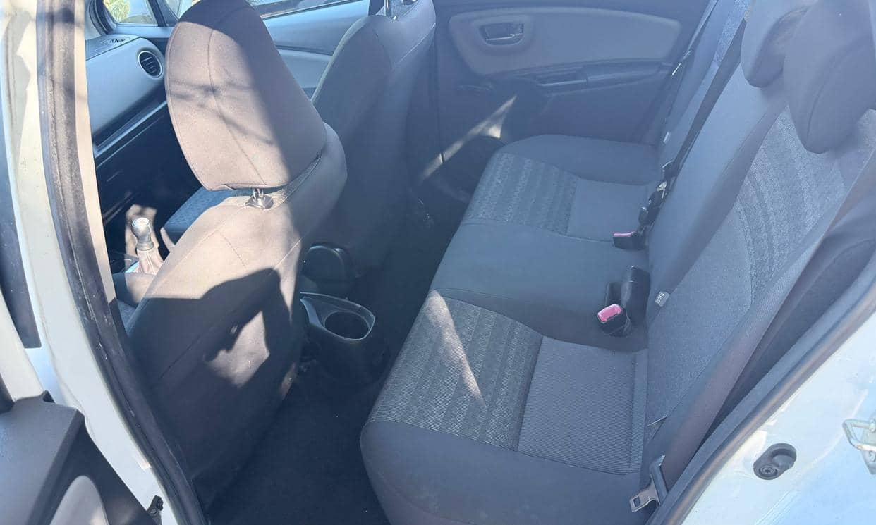 Toyota YARIS — photo 4