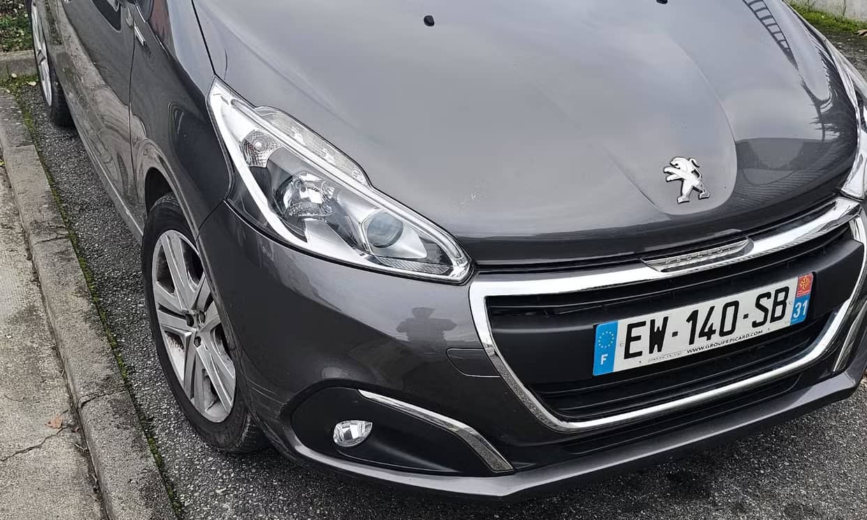 Peugeot 208 — photo 4