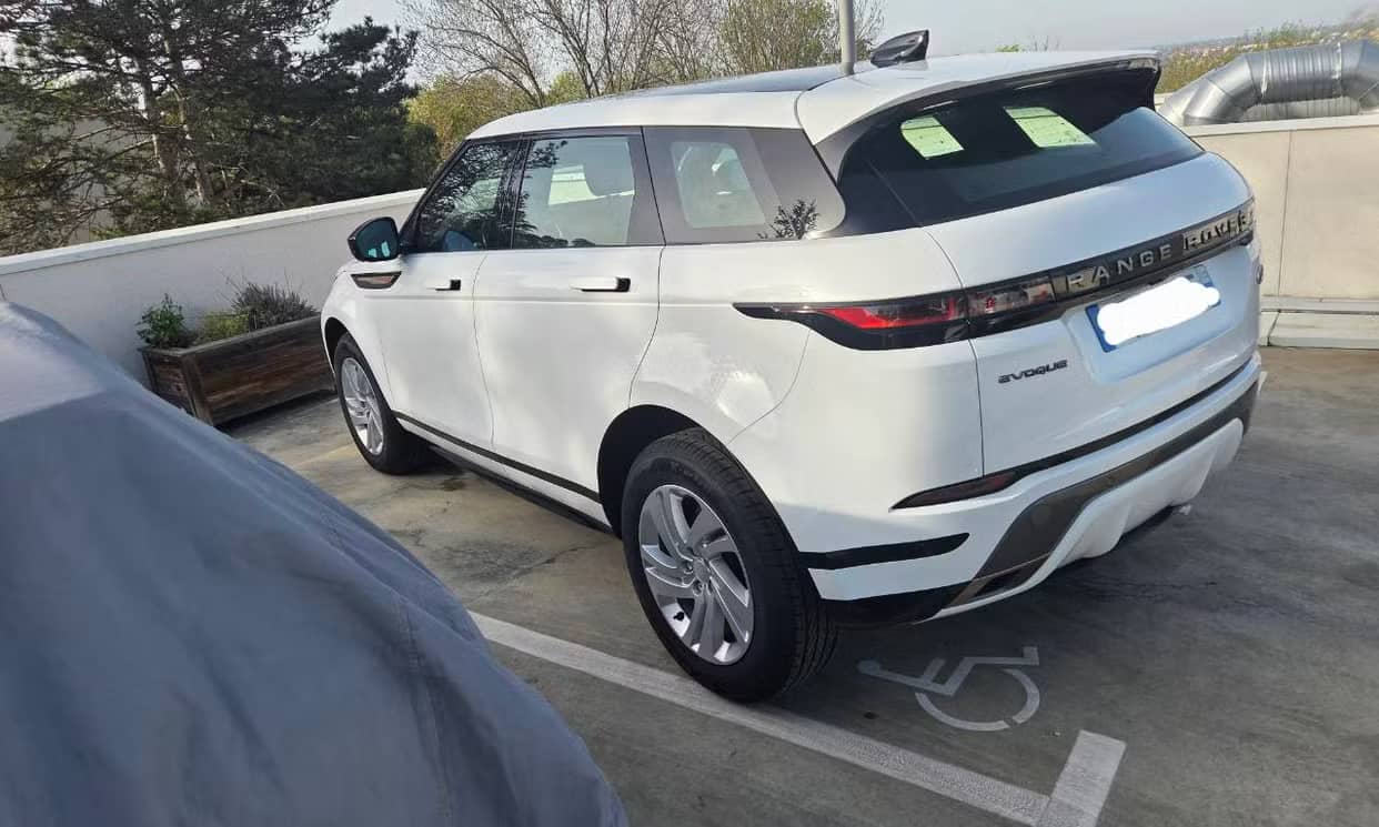 Land Rover RANGE ROVER EVOQUE — photo 11