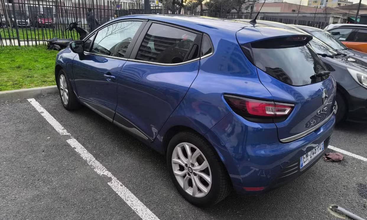 Renault CLIO IV — photo 7