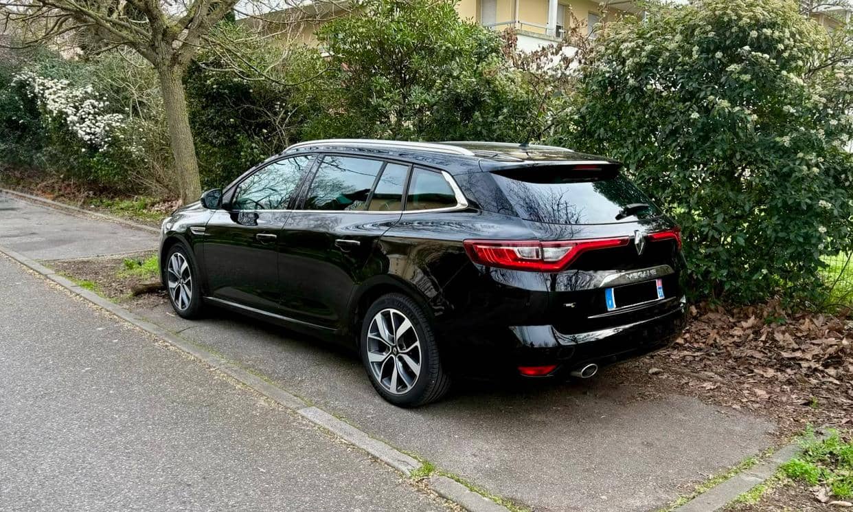 Renault MEGANE IV — photo 2