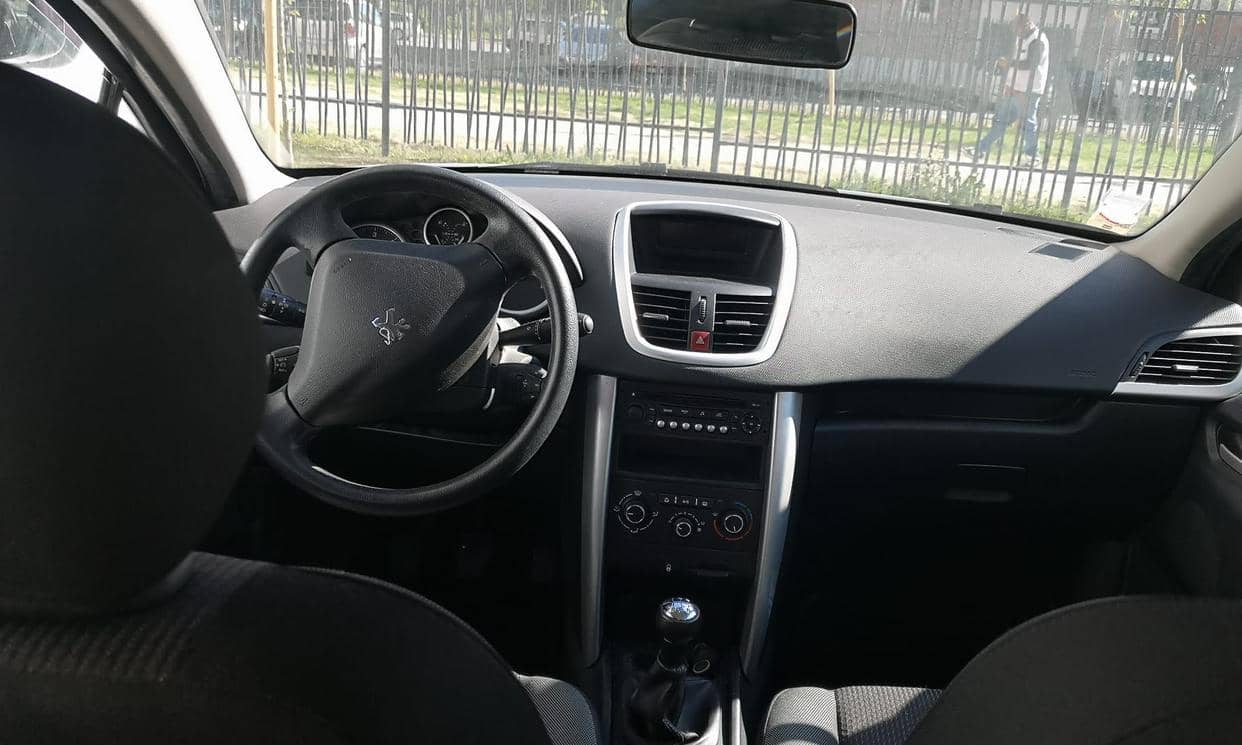 Peugeot 207+ — photo 4