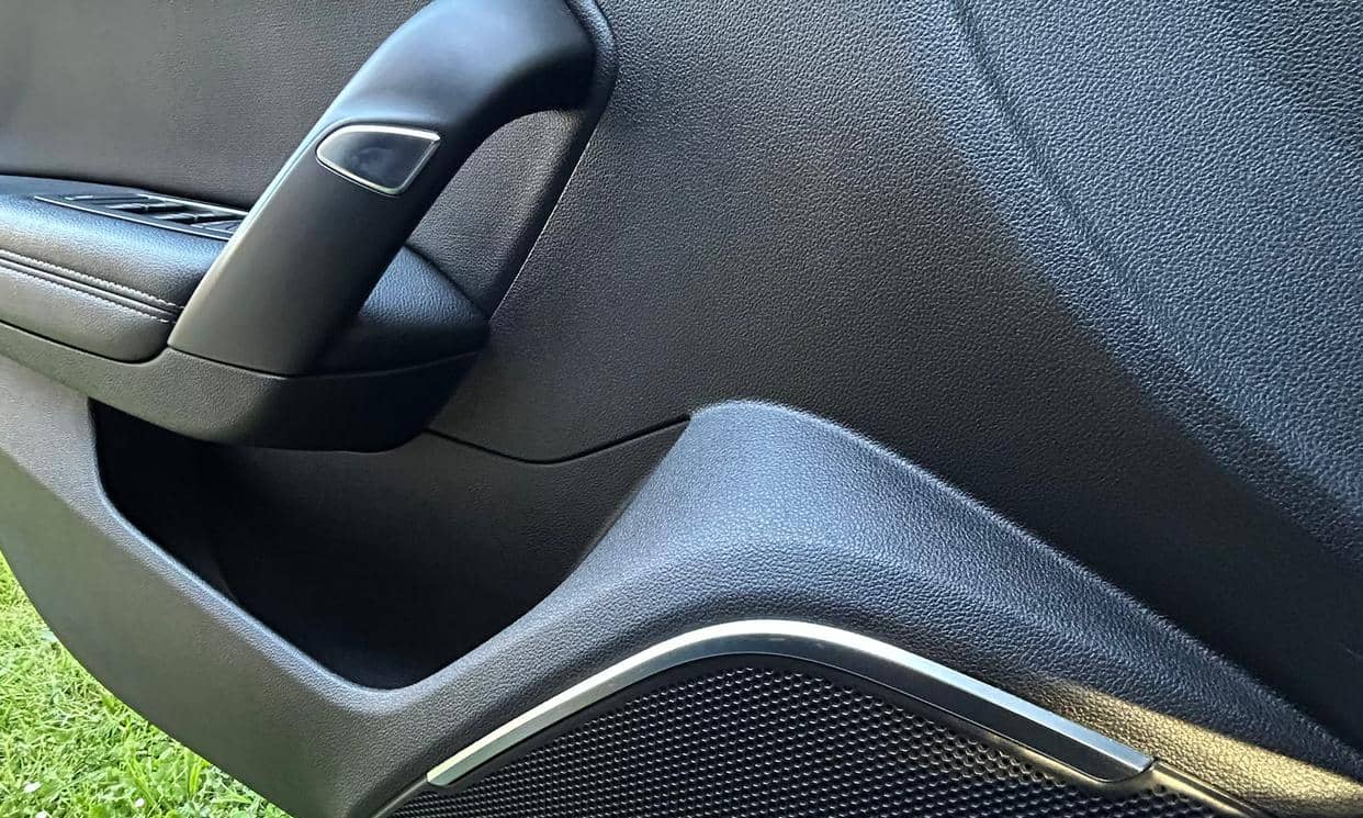Renault MEGANE IV — photo 8