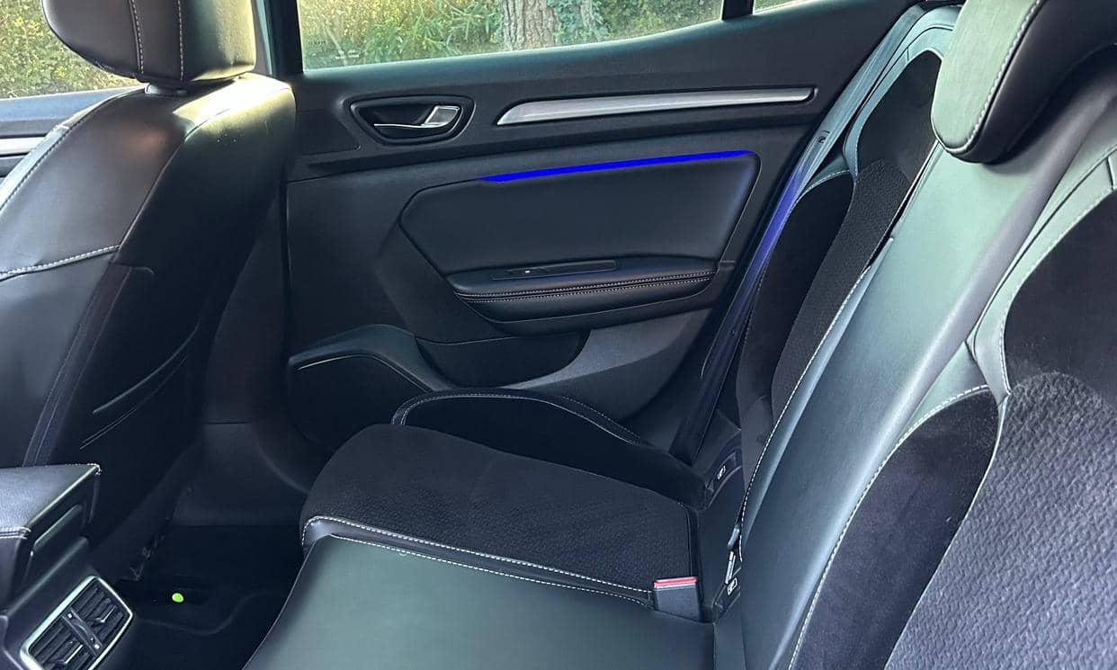 Renault MEGANE IV — photo 9