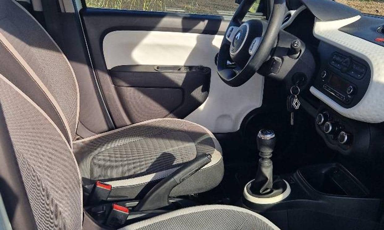 Renault TWINGO III — photo 10