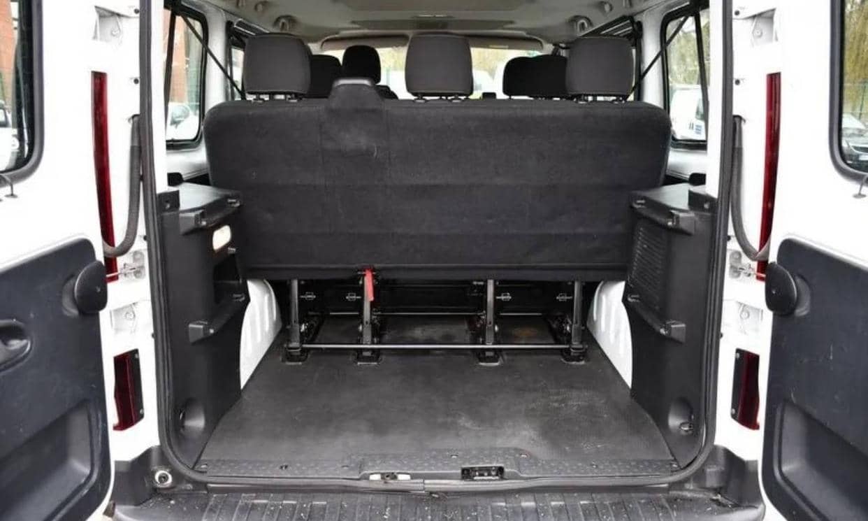 Renault TRAFIC III — photo 3