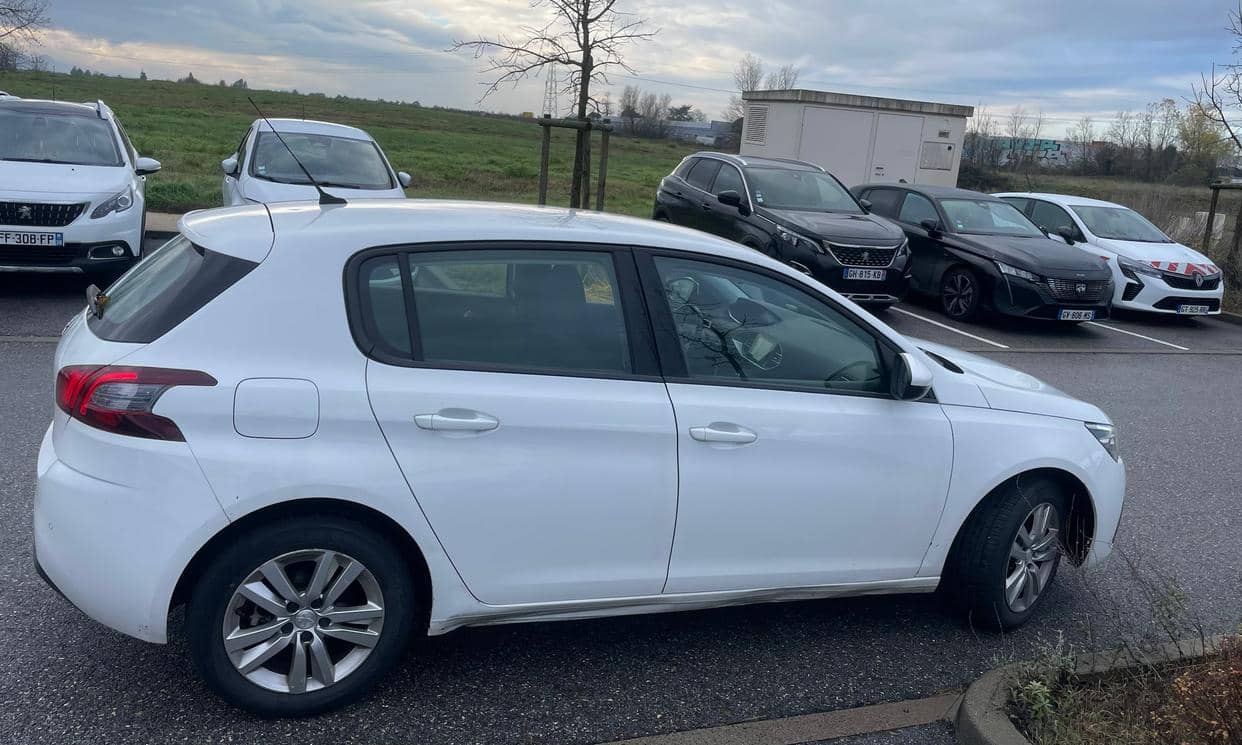 Peugeot 308 — photo 2