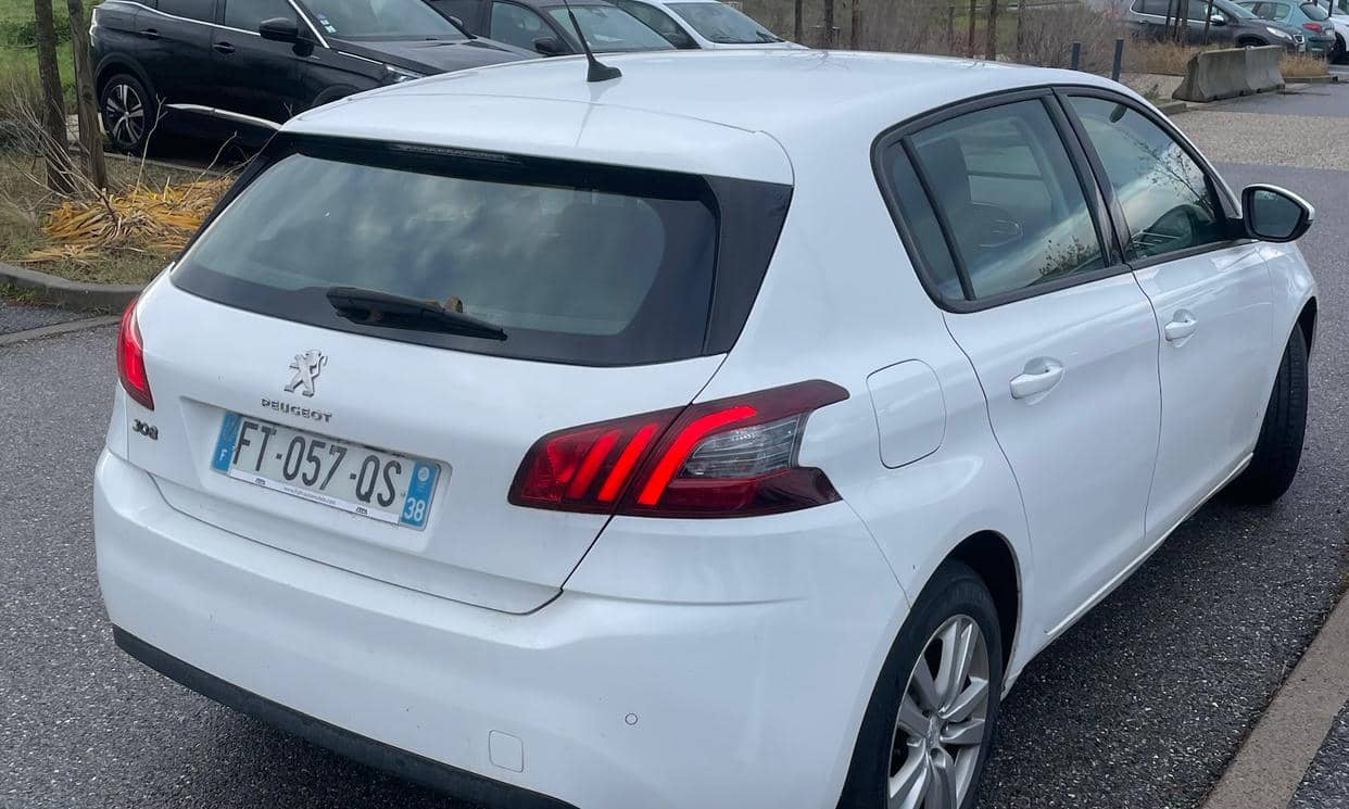Peugeot 308 — photo 3