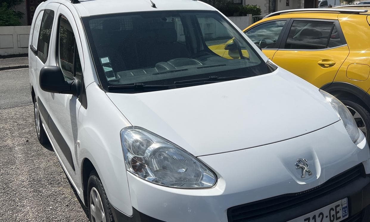 Peugeot PARTNER CABINE APPROFONDIE — photo 1