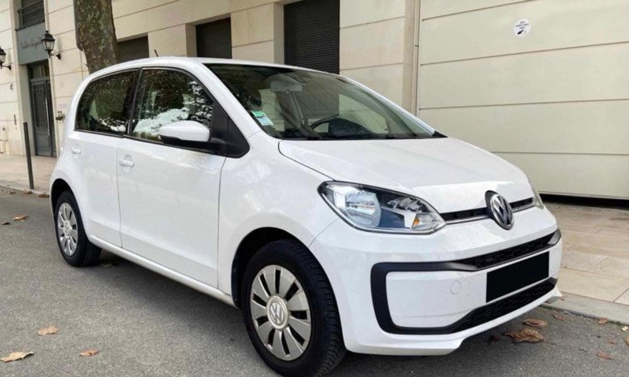 Volkswagen UP — photo 1