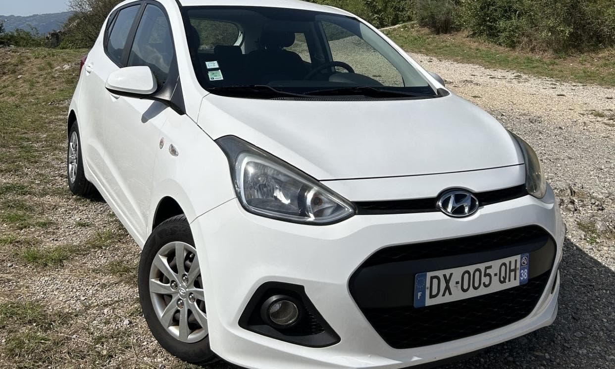 Hyundai i10 — photo 1