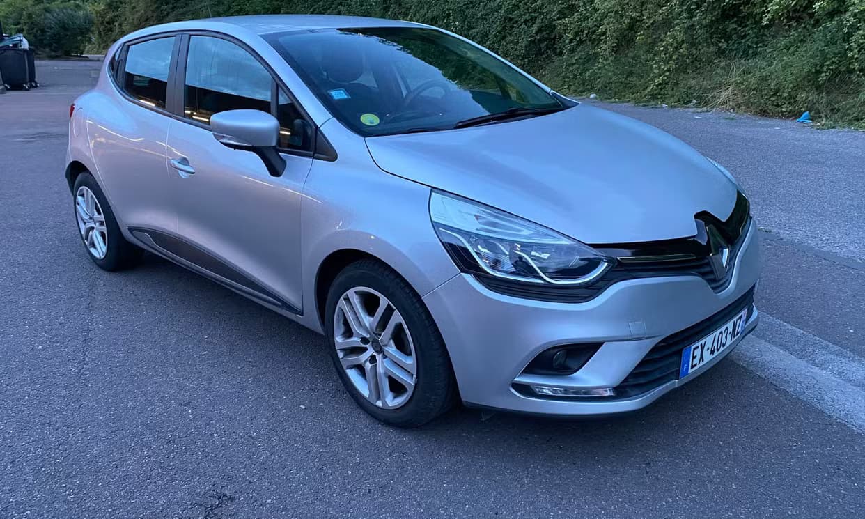 Renault CLIO IV — photo 1