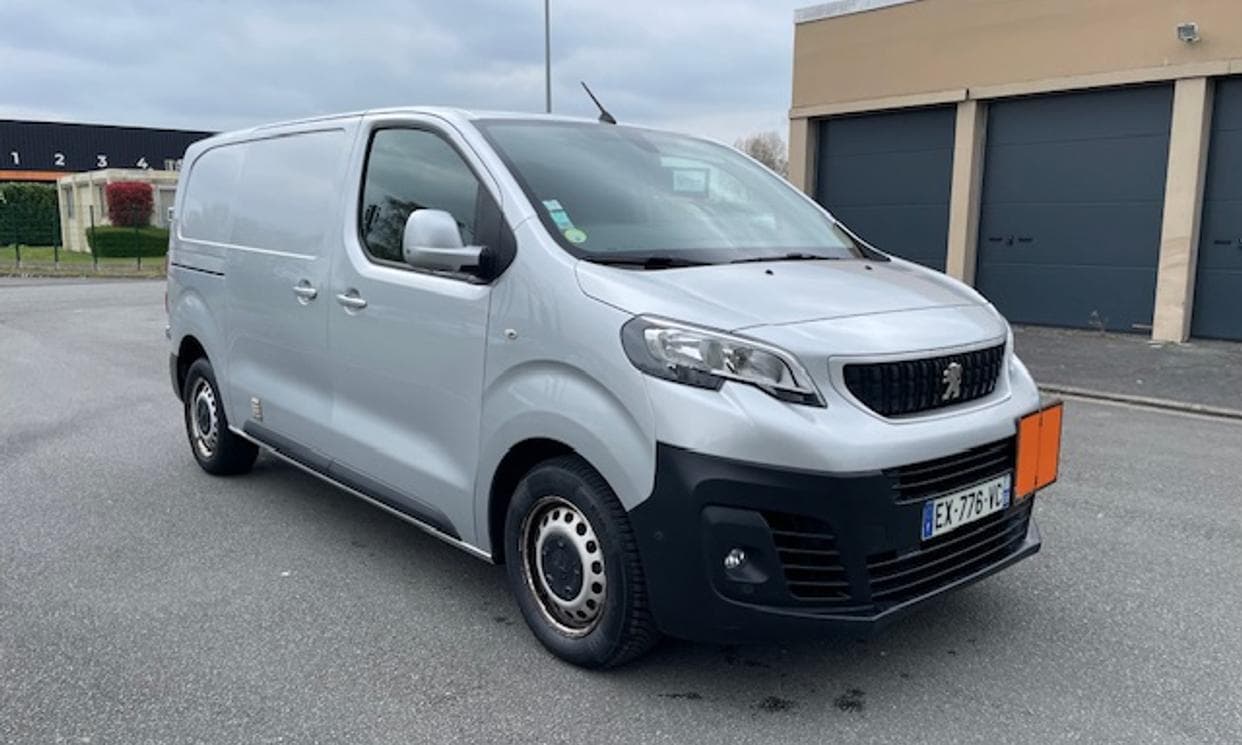 Peugeot EXPERT — photo 1