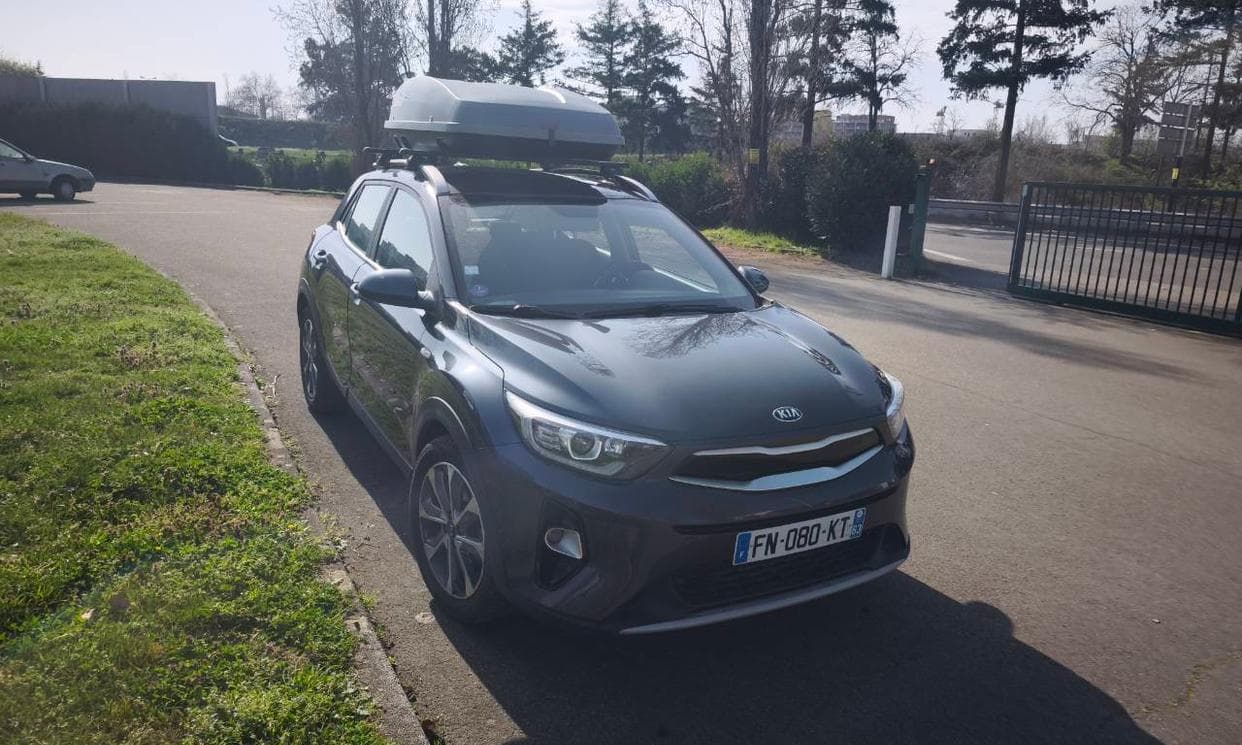 Kia STONIC — photo 1