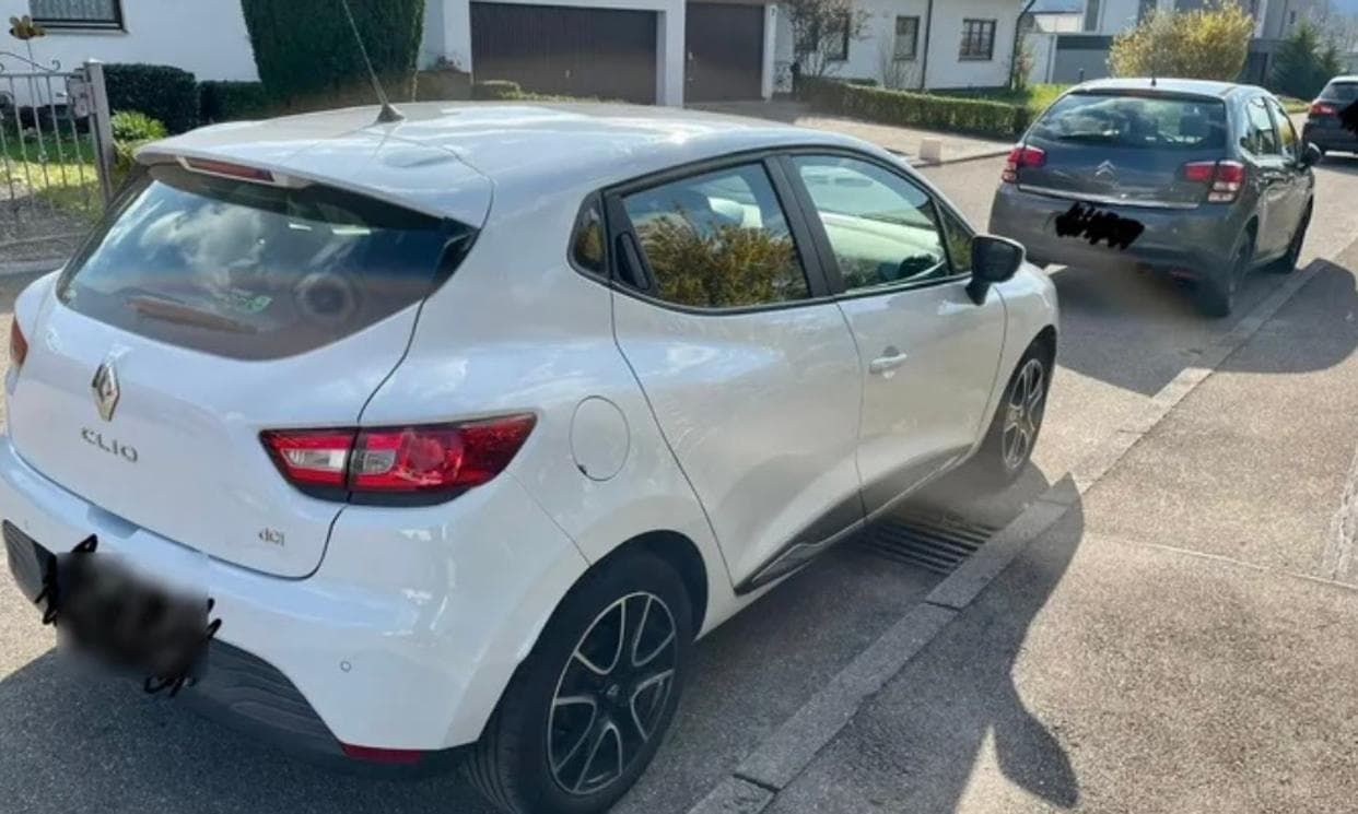 Renault CLIO IV — photo 1