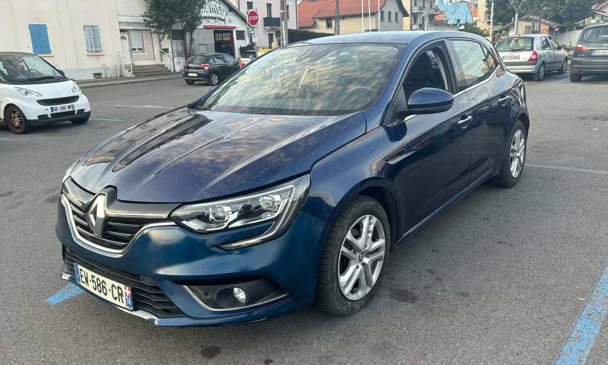Renault MEGANE IV — photo 1