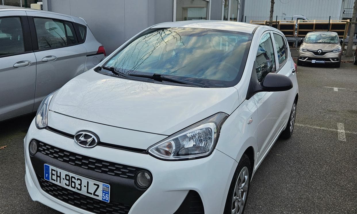 Hyundai i10 — photo 1