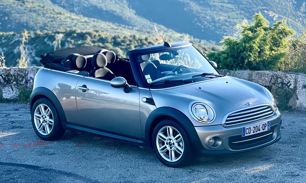 MINI CABRIOLET — photo 1