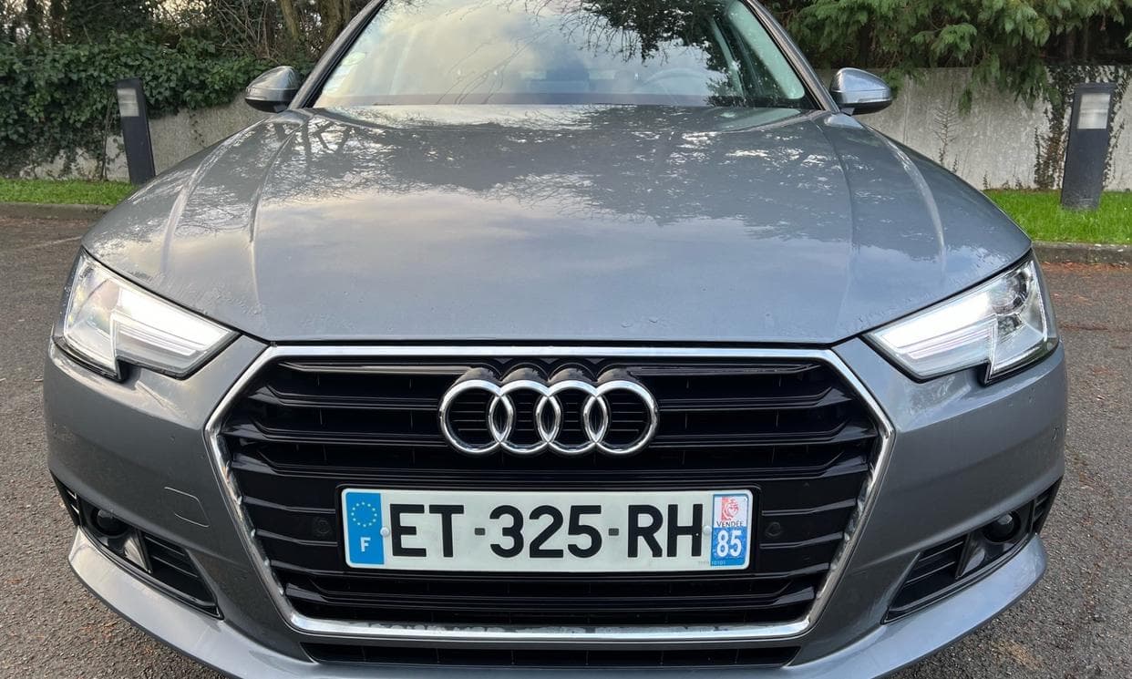 Audi A4 AVANT — photo 1