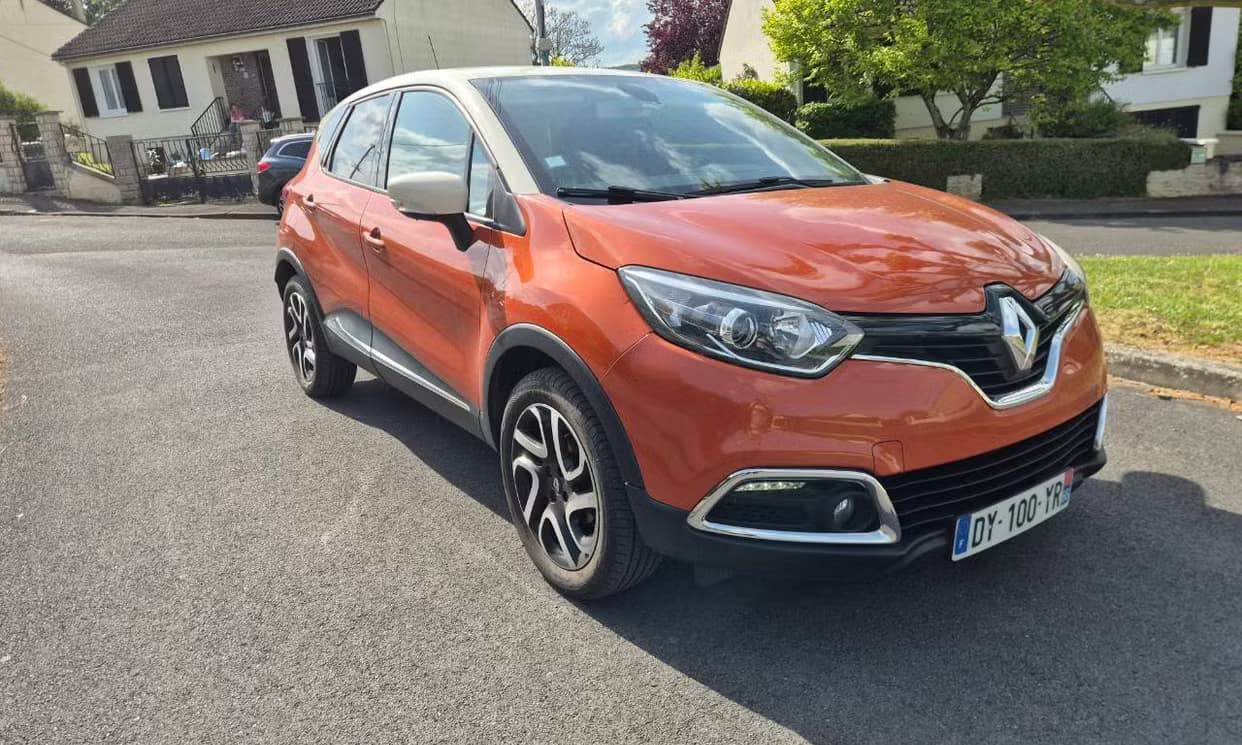 Renault CAPTUR — photo 1
