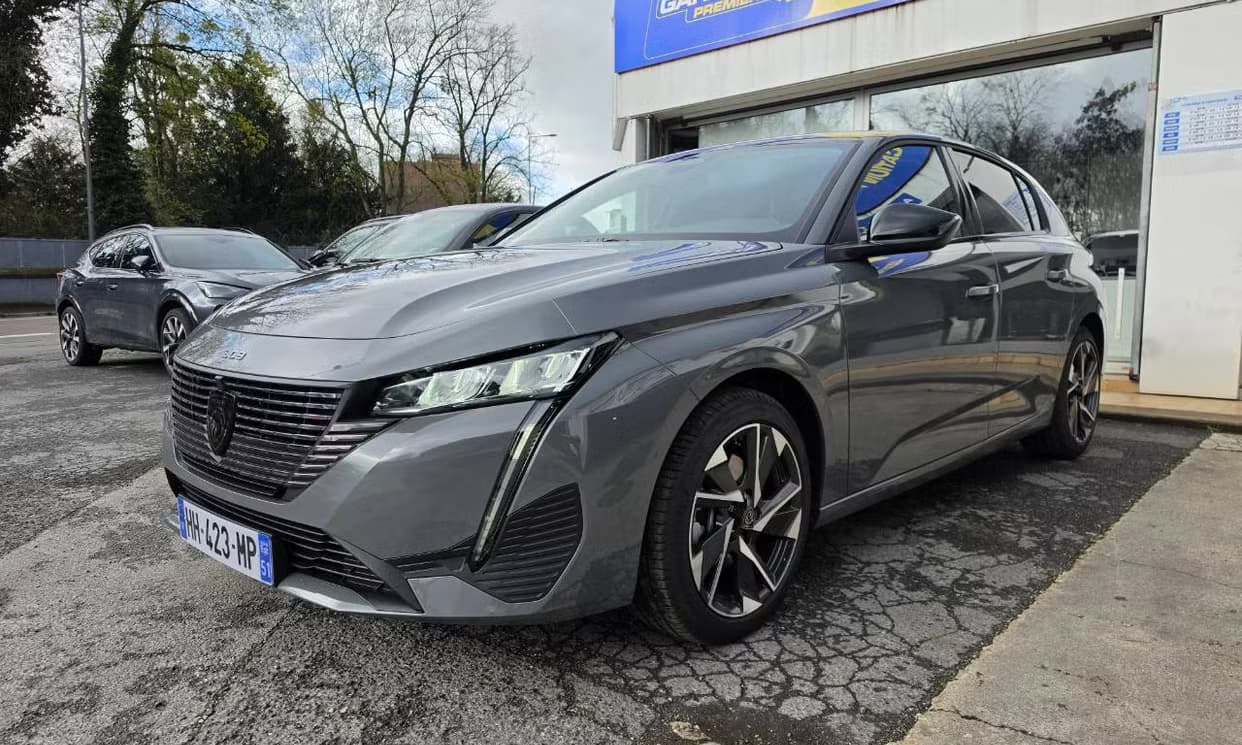 Peugeot 308 — photo 1