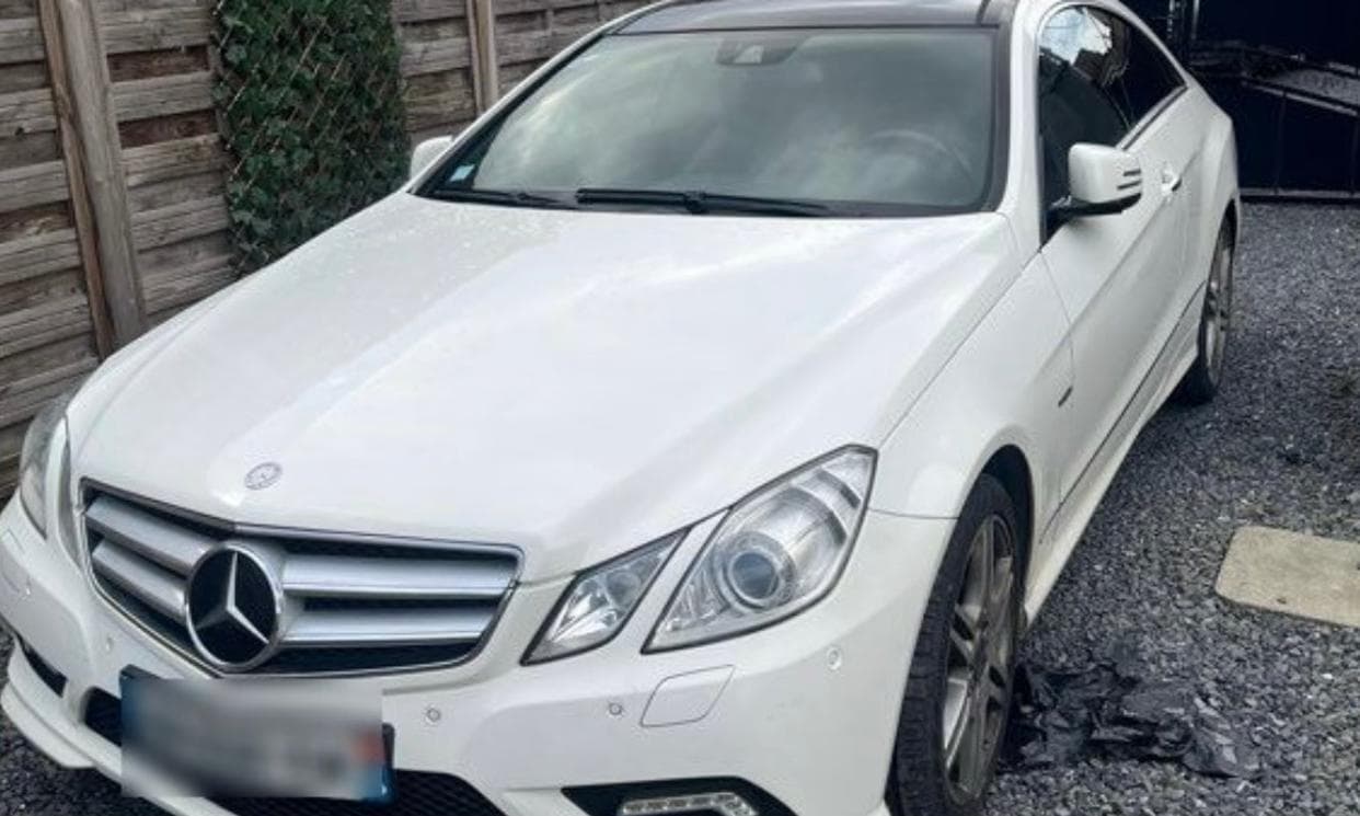 Mercedes-Benz CLASSE E — photo 1
