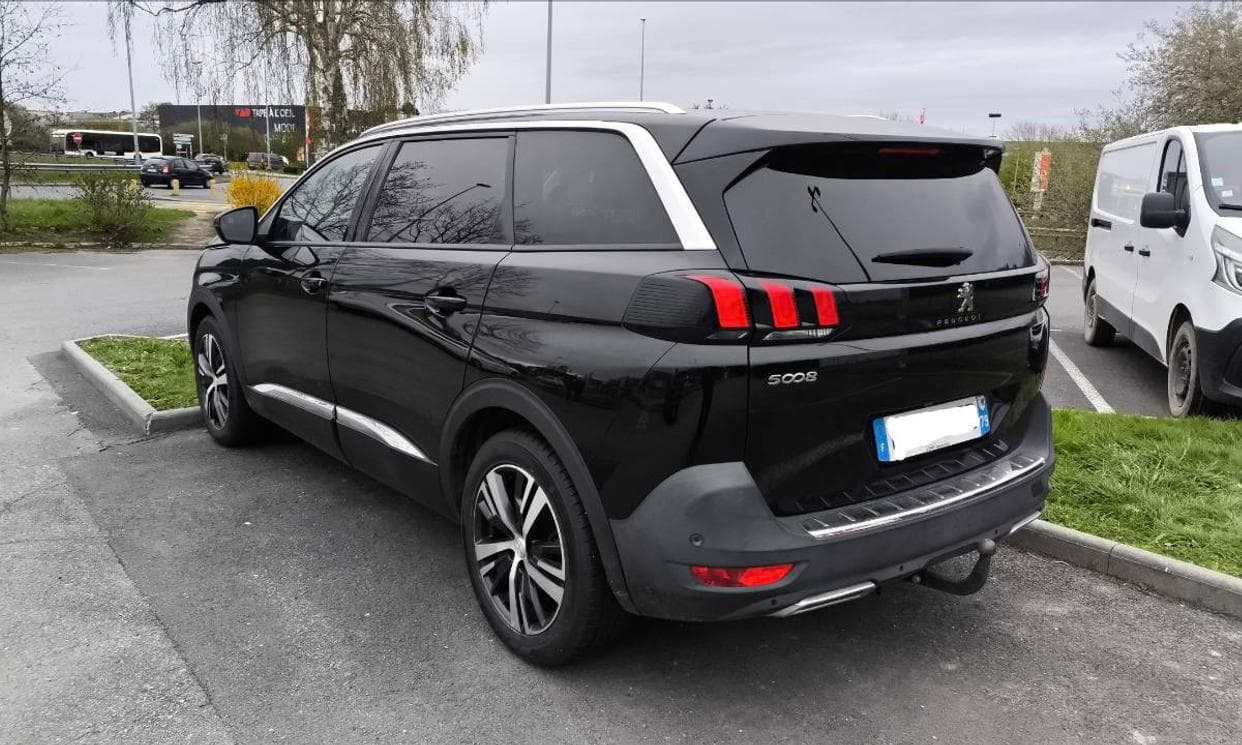 Peugeot 5008 — photo 1