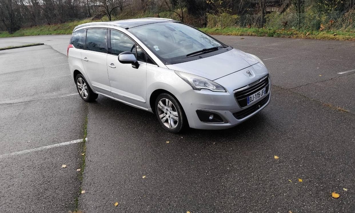 Peugeot 5008 — photo 1