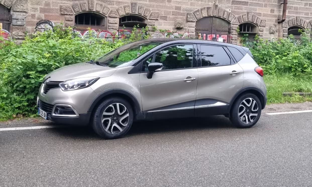 Renault CAPTUR — photo 1