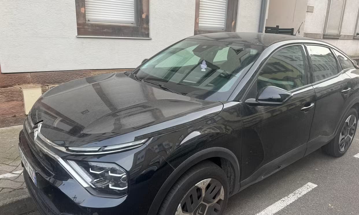 Citroen C4 — photo 1