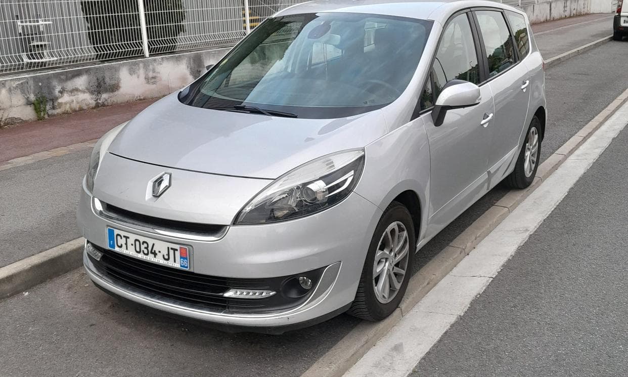 Renault GRAND SCENIC III — photo 1