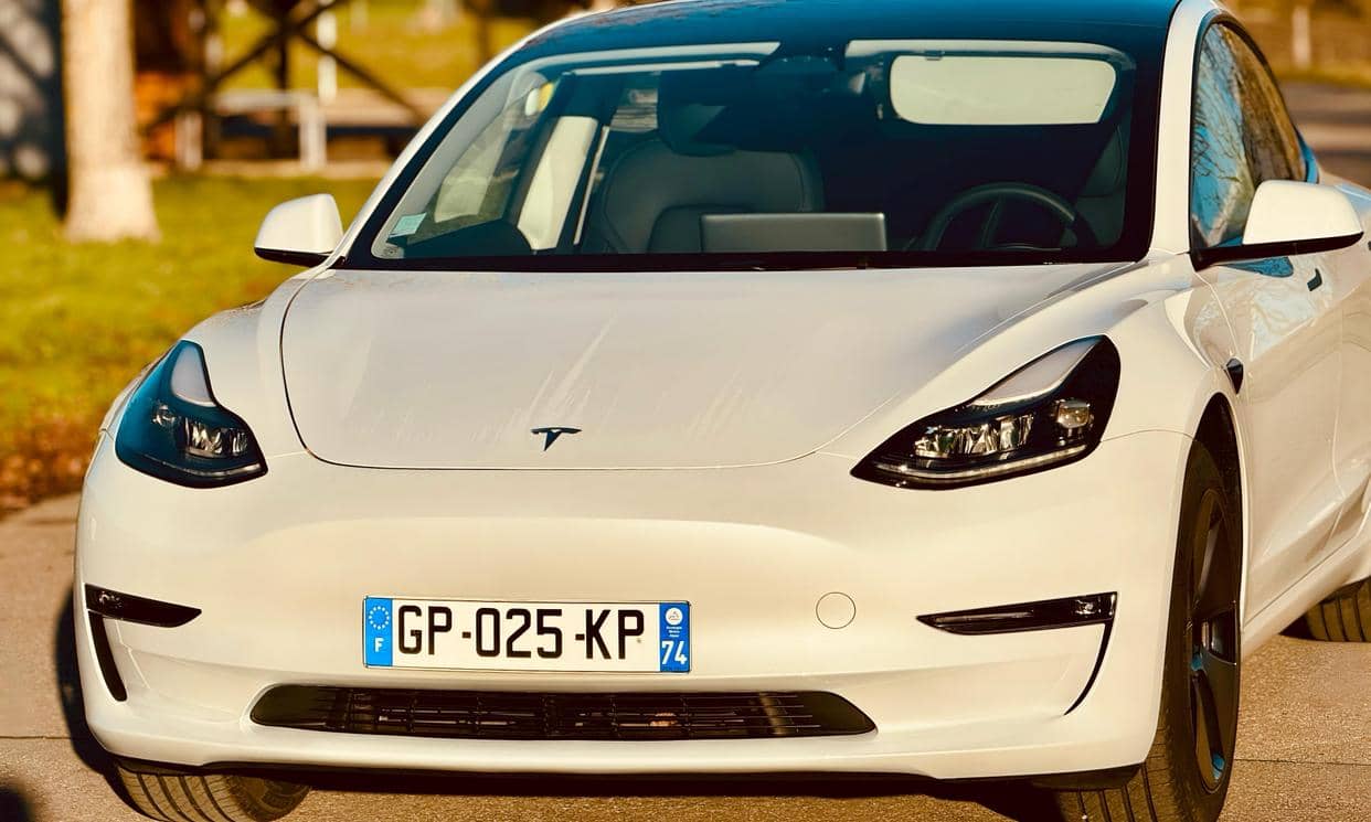 Tesla MODEL 3