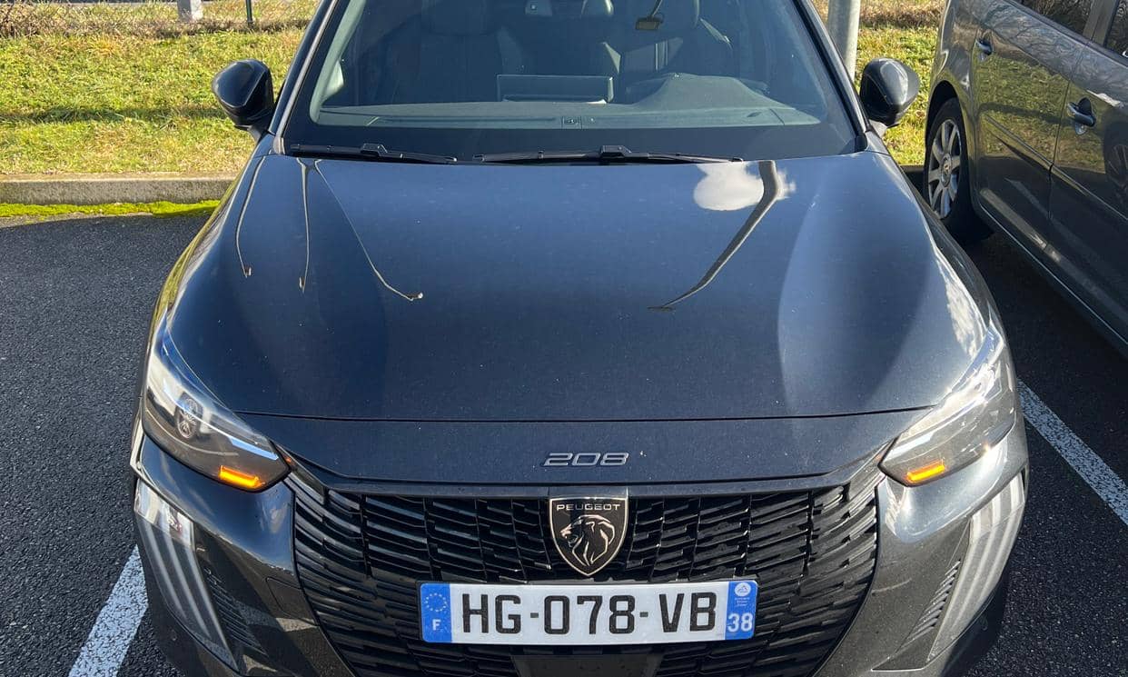 Peugeot 208
