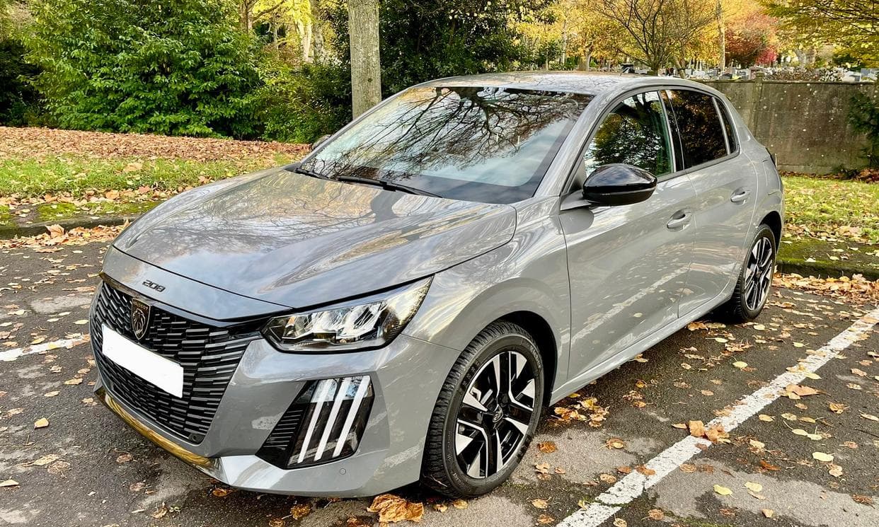 Peugeot 208