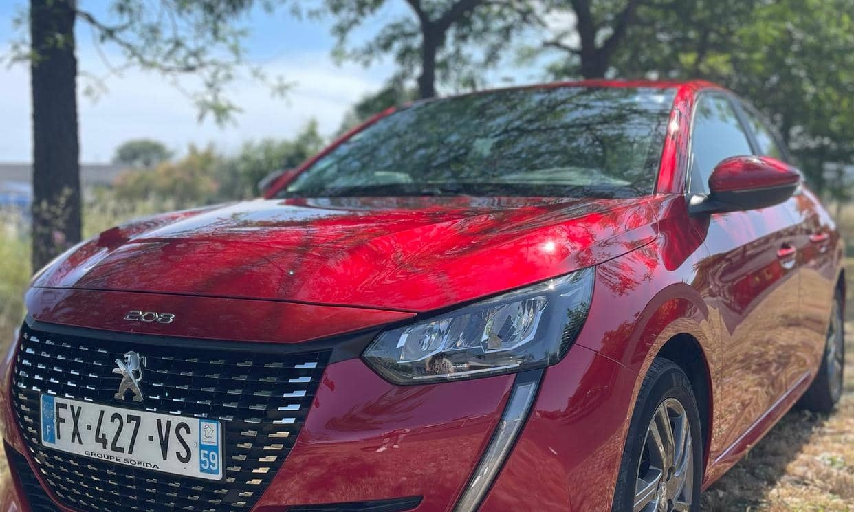 Peugeot 208