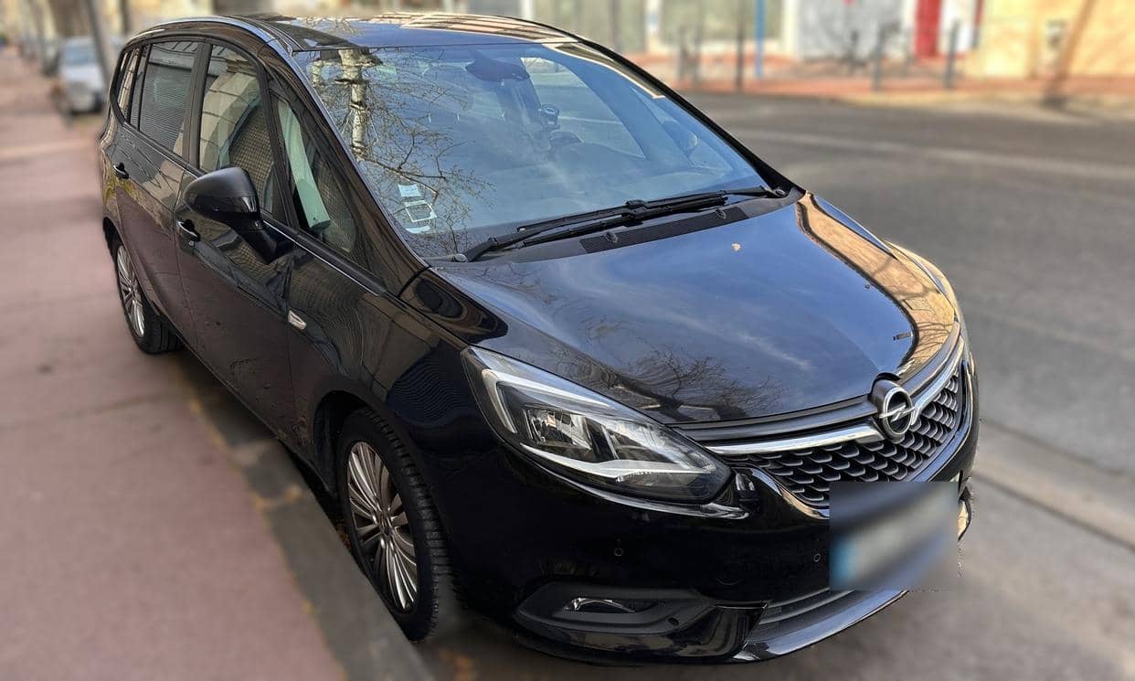 Opel ZAFIRA