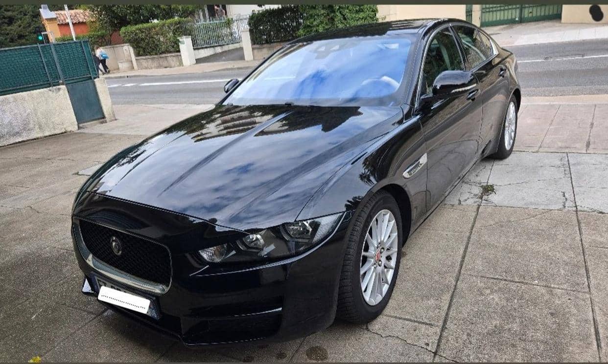 Jaguar XE