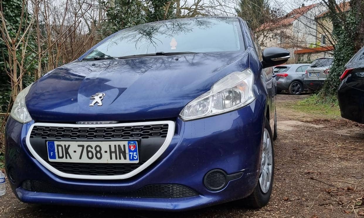 Peugeot 208