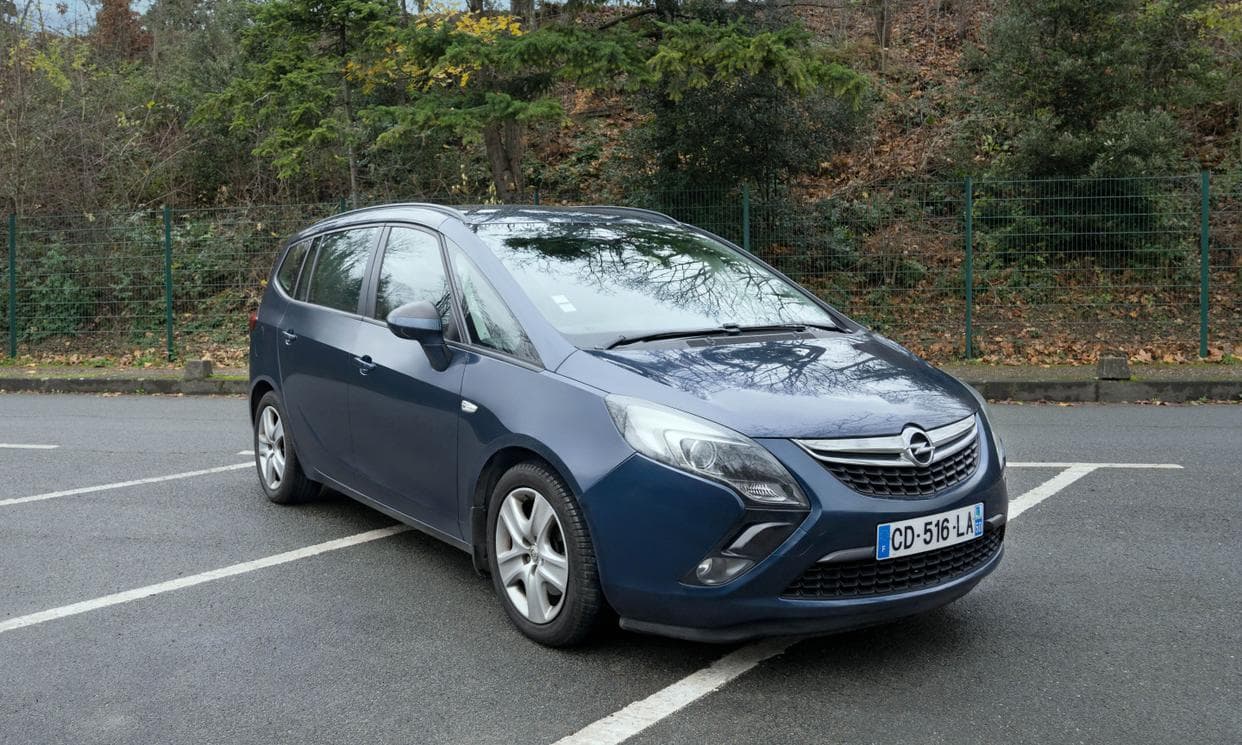 Opel ZAFIRA