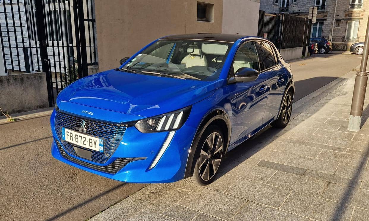 Peugeot 208
