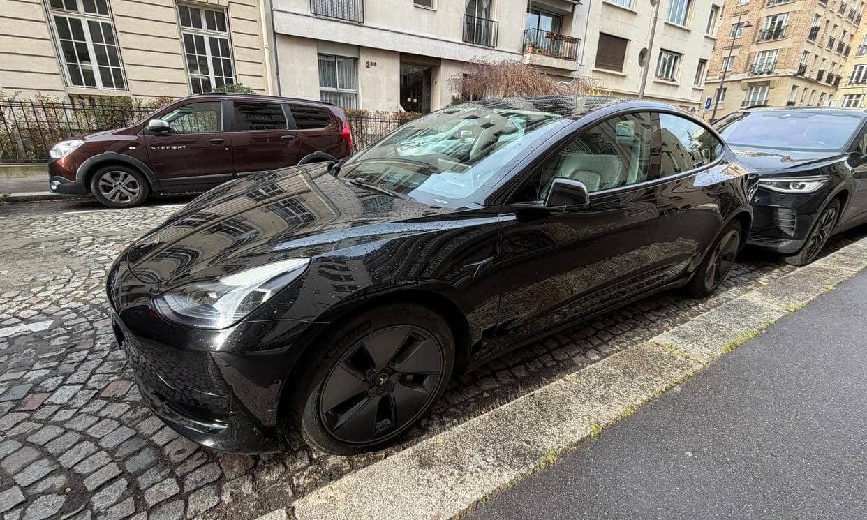 Tesla MODEL 3