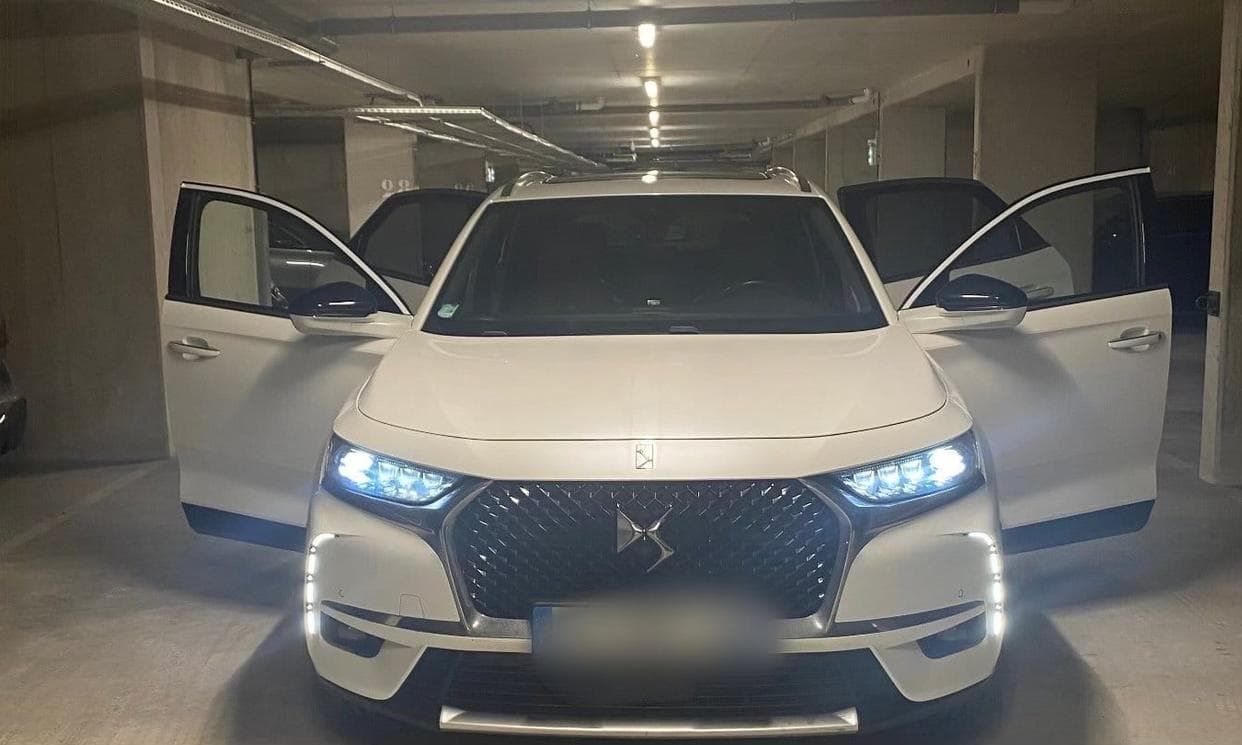 DS 7