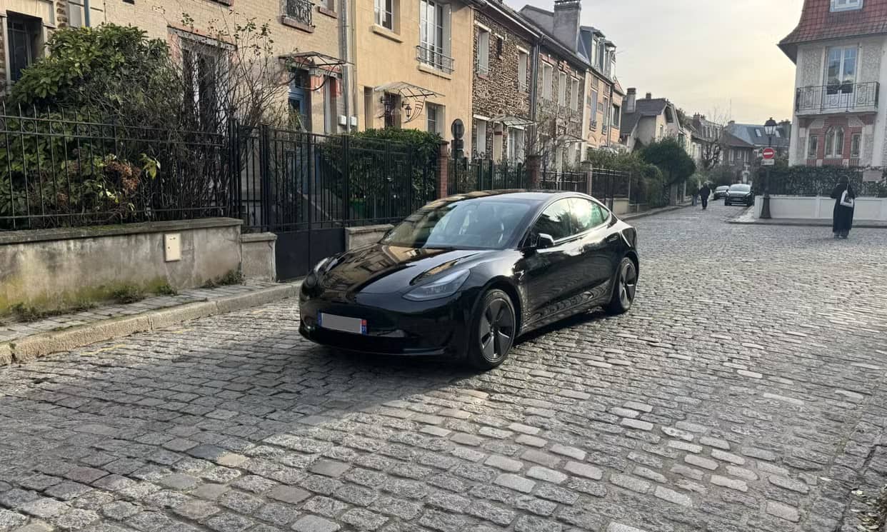 Tesla MODEL 3