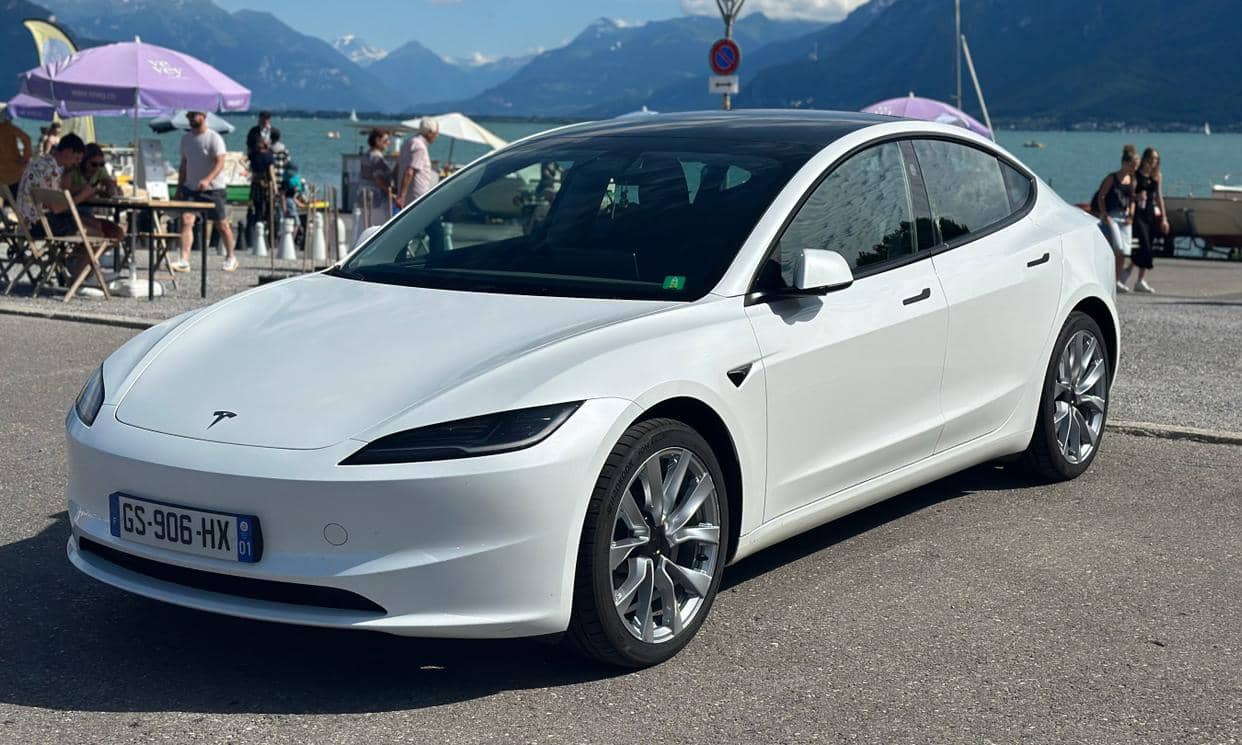 Tesla MODEL 3
