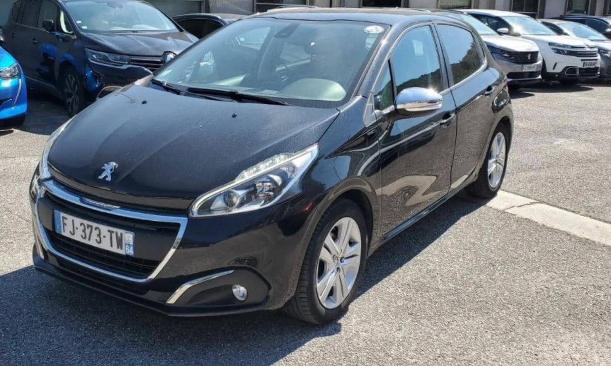 Peugeot 208